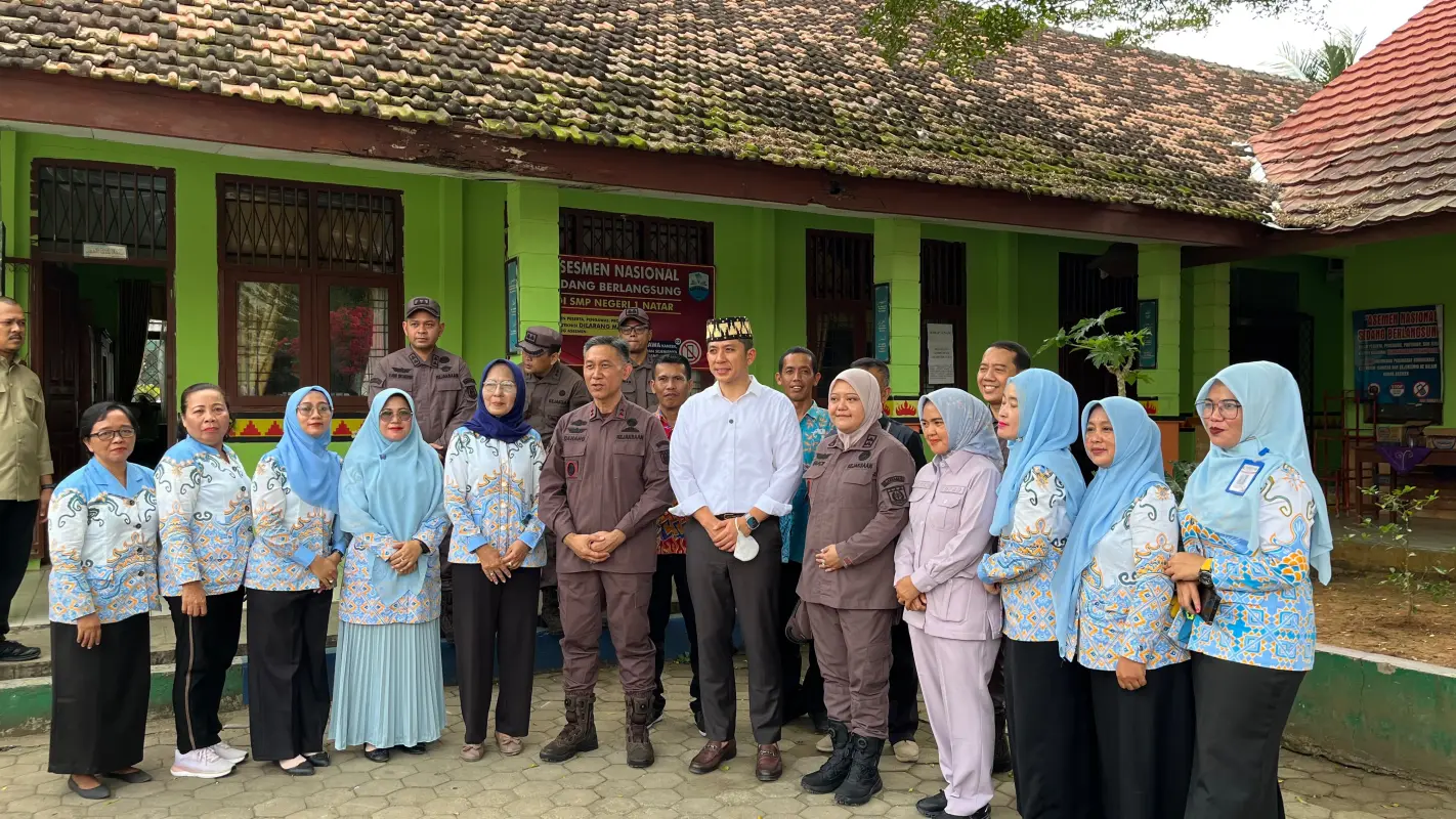 Bupati Lampung Selatan Bersama Kajati Lampung Tinjau Langsung Program Makan Bergizi Gratis di Natar