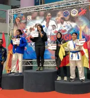 Bripda Jessica, Polwan di Polda Riau, Sabet Medali Emas Kejuaraan Karate di Malaysia