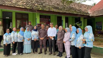 Bupati Lampung Selatan Bersama Kajati Lampung Tinjau Langsung Program Makan Bergizi Gratis di Natar