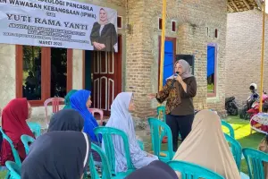 Ketua Komisi III DPRD Lamsel Yuti Rama Yanti, Ajak Warga Jaga Persatuan dan Kesatuan Bangsa Pada Acara Sosialisasi IPWK